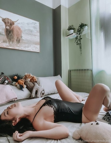 Unicorndrank art model galleries