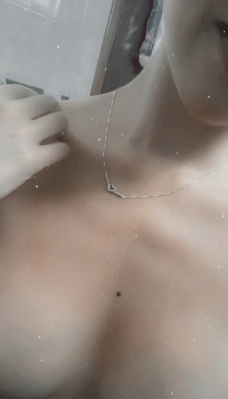 Unicorndrank nude model pictures