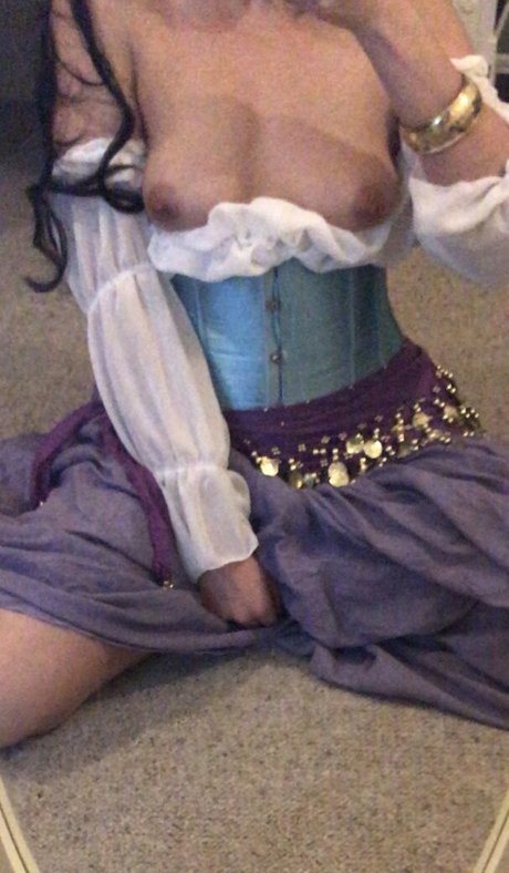 Britishbeautyeve naked actress photo