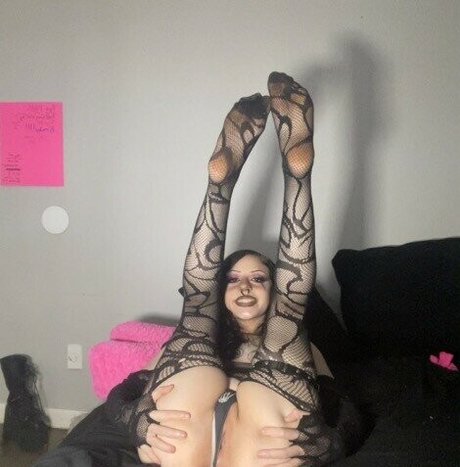 holyatlana pornstar picture