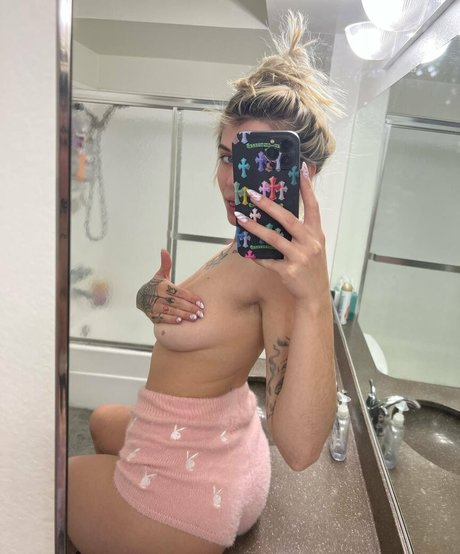 AvaAngelEyes hot actress img