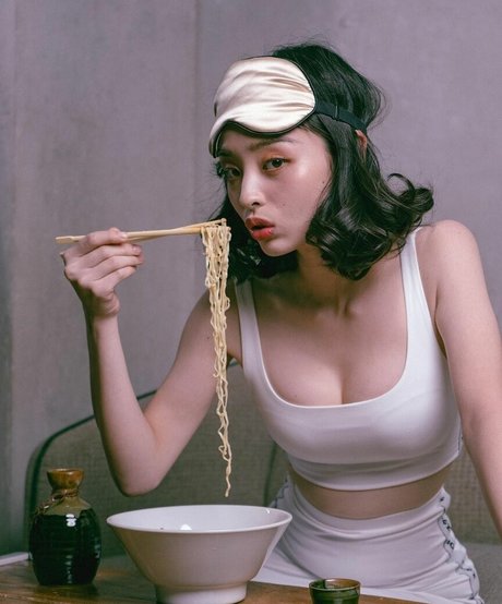 nayoungkim18 erotic pornstar pics