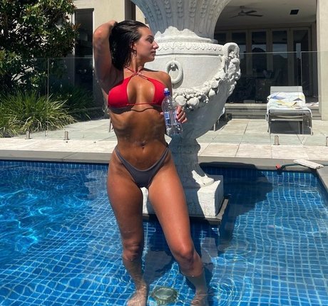 Sophia Cotter star nudes img