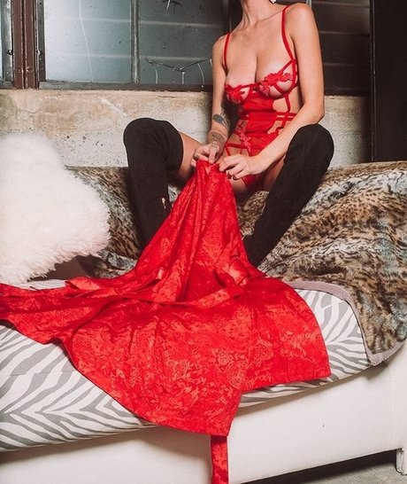 blonde shemale onlyfans art porn pictures