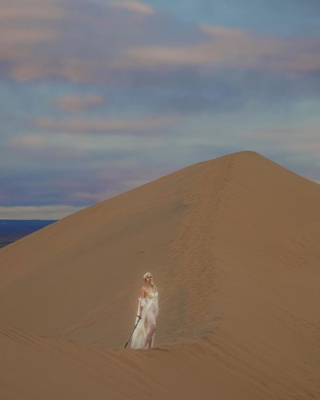 Emma Karla Peet free actress gallery