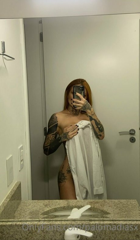 Paloma Dias model adult image