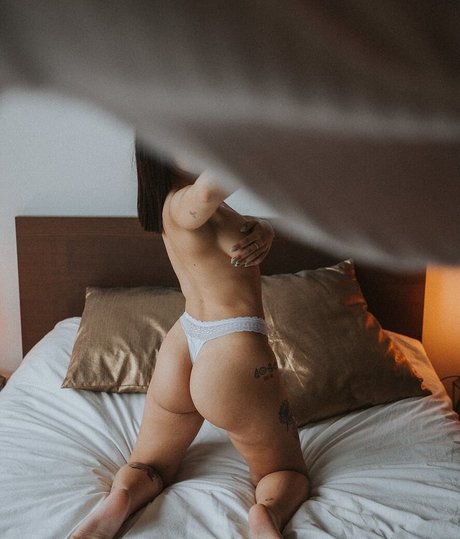 crismaia97 pornstar hot photos