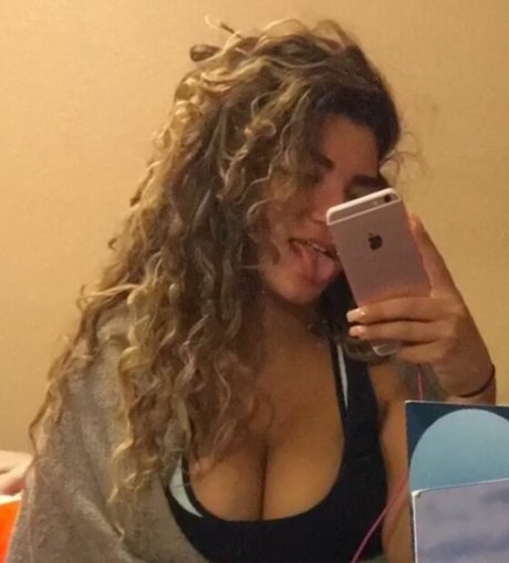 babyyameera model nudes pics