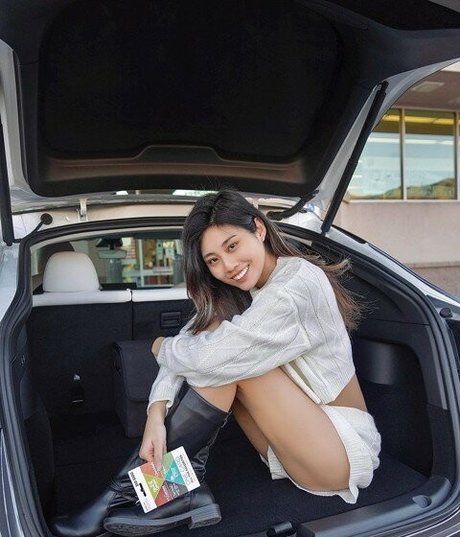 Tangtangjulia model sex galleries