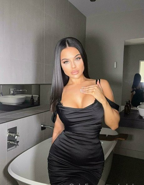 Adeleg porn actress photos