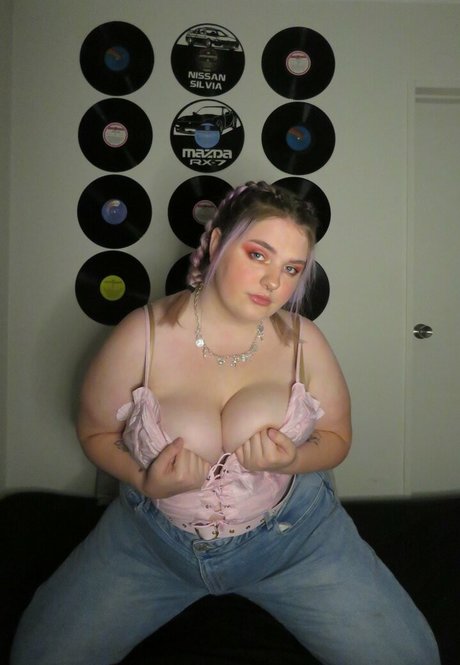 cateemily pornstar top photo