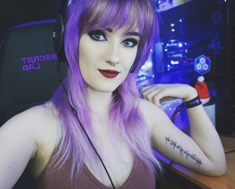 Ashi hd pornstar photos