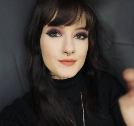 Ashi xxx pornstar pics