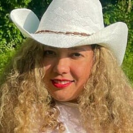 Milf Avocado model xxx photo