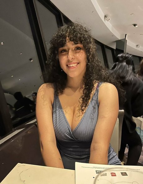 Lexi SmolBirdnsfw model sex archive