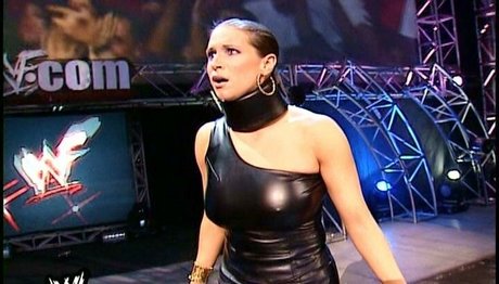 Stephanie McMahon star naked photo