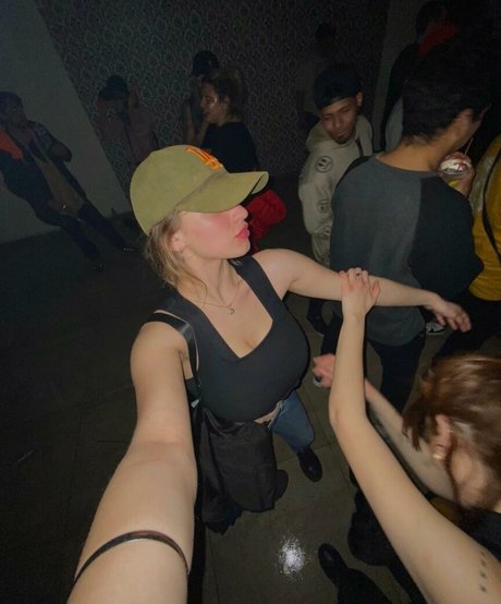 Abigail Maison sex actress galleries