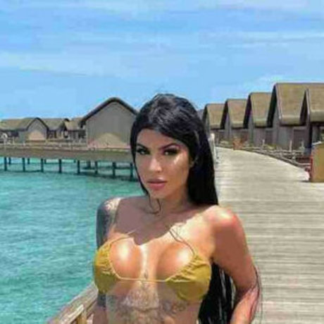 Alanamaxxine star perfect picture