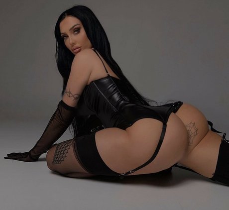 Mummywashere hot pornstar pic