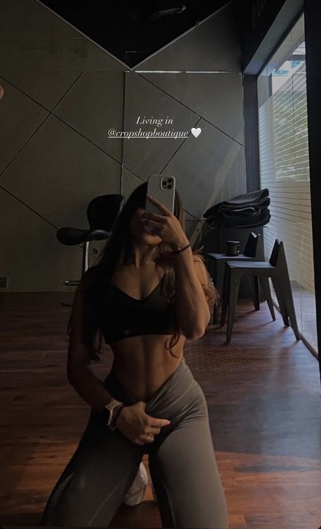 Unnati Patwa model pornographic pics