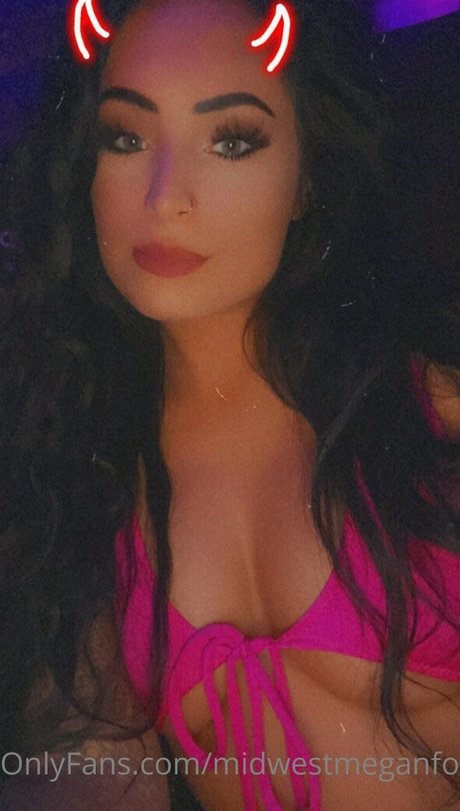 midwestmeganfoxx star adult photo