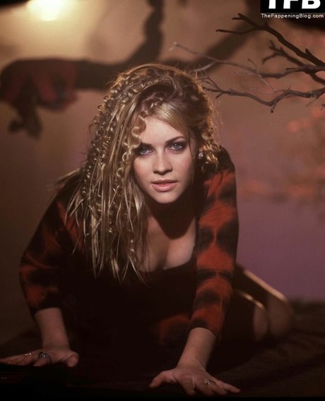 Melissa Joan Hart pornstar sexy gallery