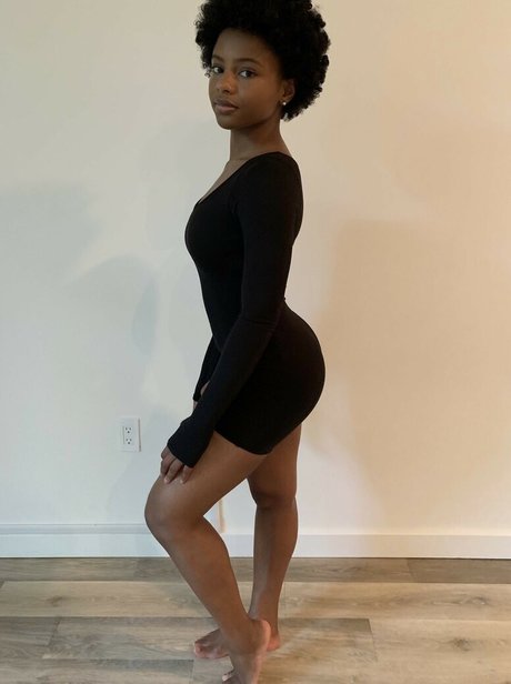 Saffronnn pornstar hd gallery