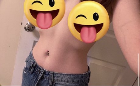 Skyye Blue pornstar sexy photo