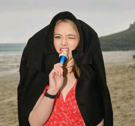 Fern Brady model free photos