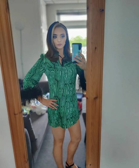 Fern Brady high quality model pic