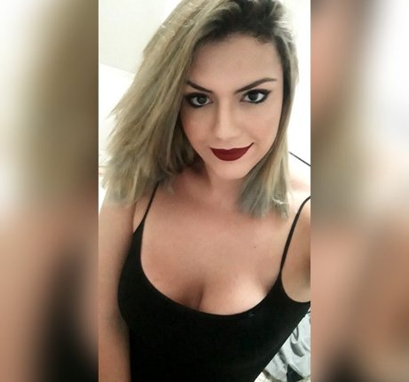 Anna Laura Amaral naked star galleries