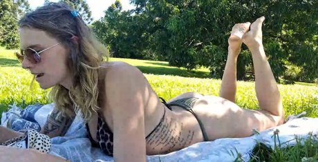 Sieren__Pole model sex pic