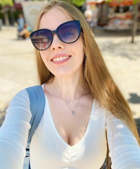 Eva Gevorgyan art actress photos