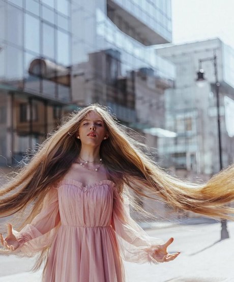 Eva Gevorgyan model pretty picture