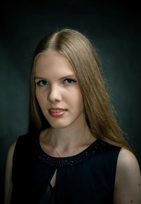 Eva Gevorgyan star perfect photos