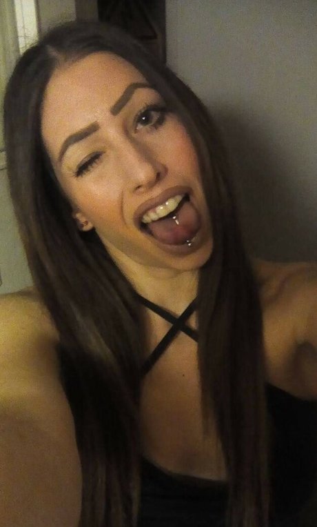 Sofia foudouki model free img