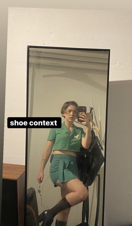 Snailmail pornstar nude photo