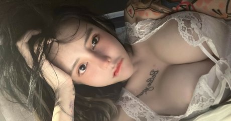 Truong Kha Tran pretty actress image