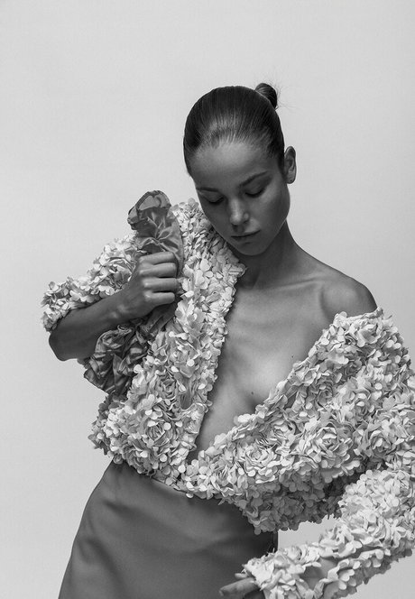 Pauline Schuller star hot img