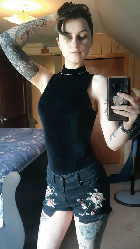 Grandaddyskulls model free archive