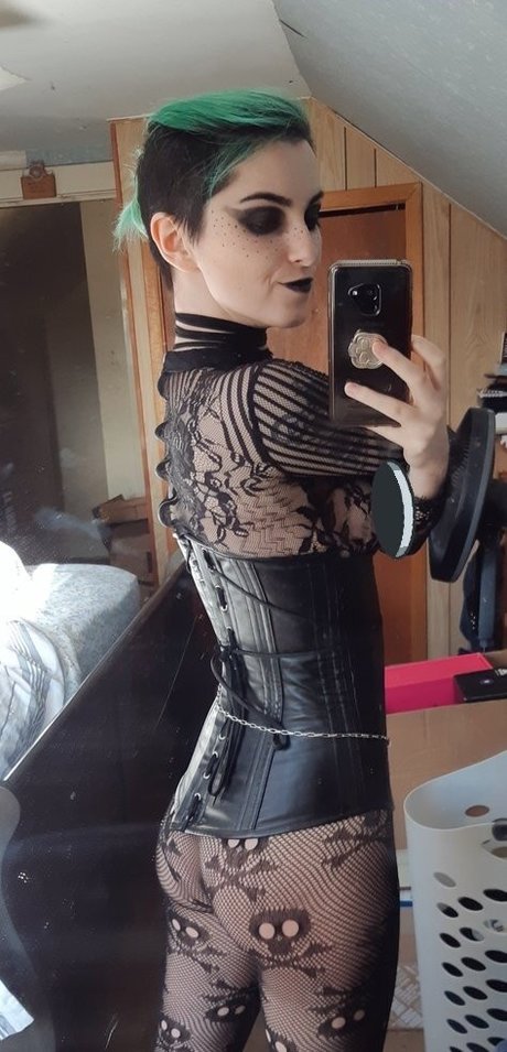 Grandaddyskulls nice model galleries