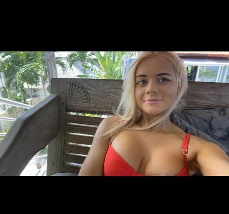 Jasmine Douds model sexy pictures