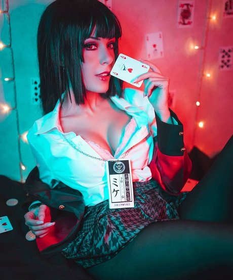 MiikhyDeafening Quick photo