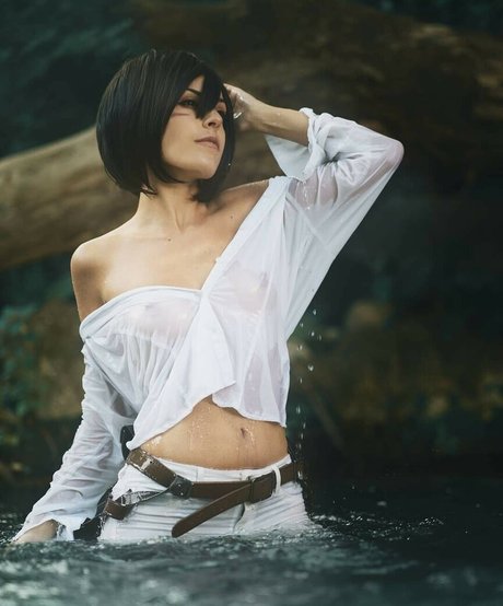 MiikhyDeafening model nudes photo