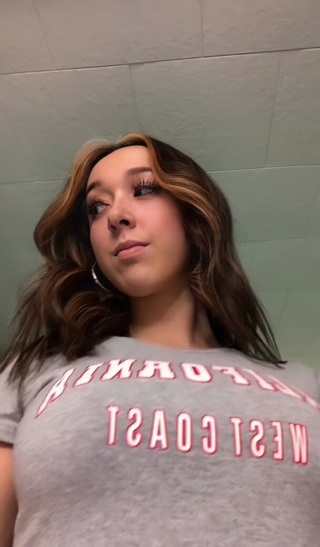 Presley Hine pornstar nice img