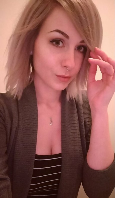 romisu porn model archive