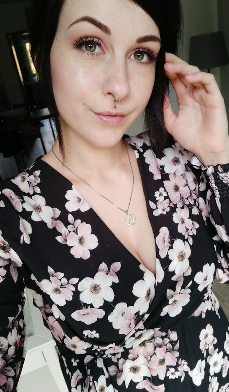 romisu pornstar sexy photo