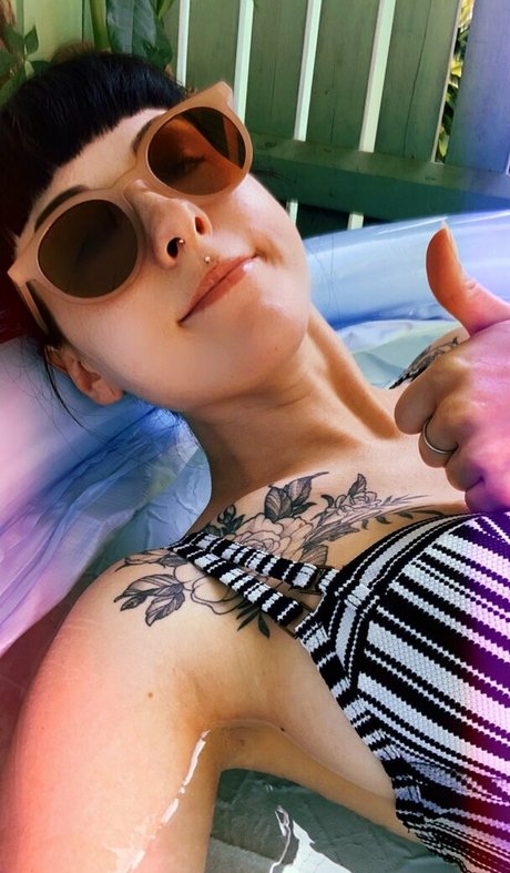 romisu naked star pictures