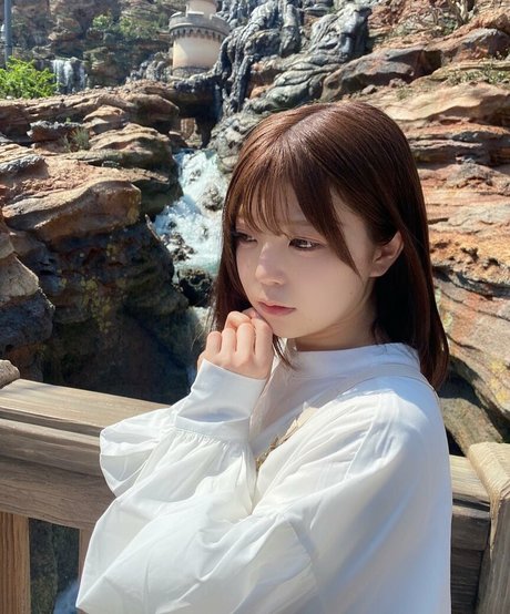 momo burlesque top star archive