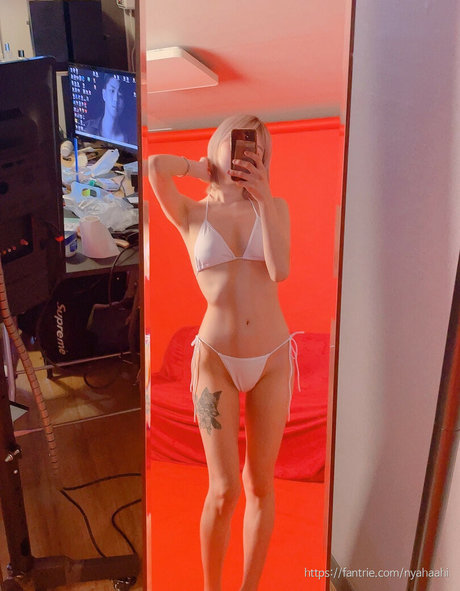 nyahaahi nice actress pics